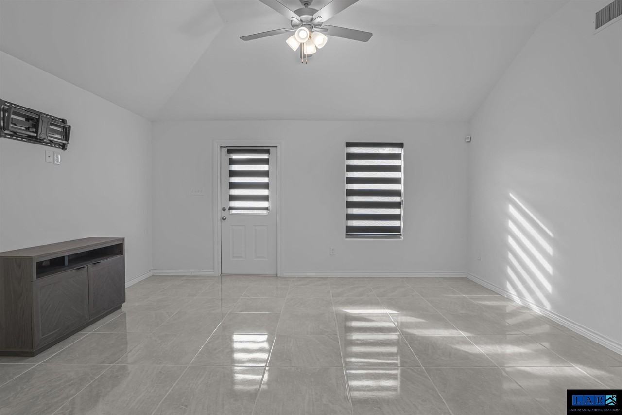 5428 Encanto Dr - Photo 3 of 27