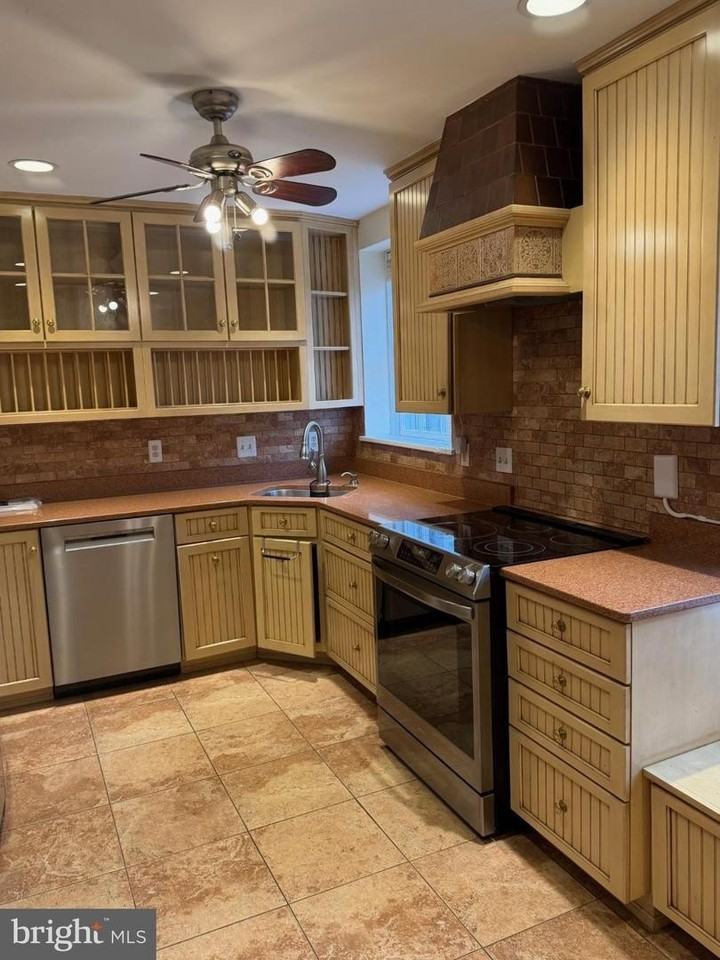 3930 Langley Ct Nw - Photo 7 of 14