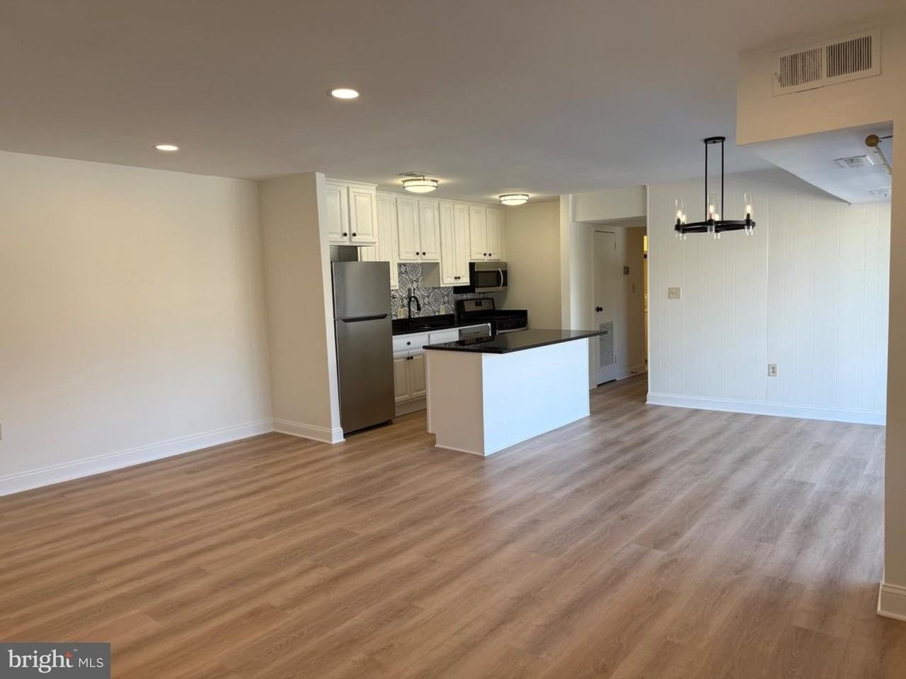 3842 Bel Pre Rd - Photo 3 of 14