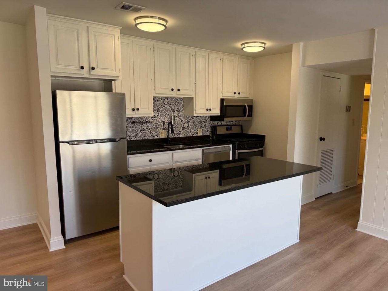 3842 Bel Pre Rd - Photo 4 of 14