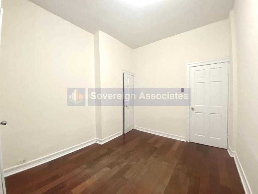 270 Fort Washington Ave - Photo 7 of 10