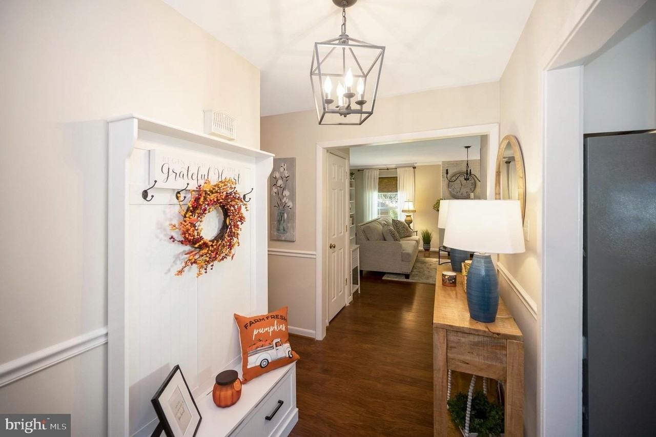 206 Pleasants Dr - Photo 5 of 50