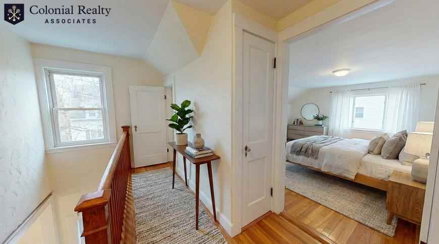 174 Cushing St - Photo 4 of 10