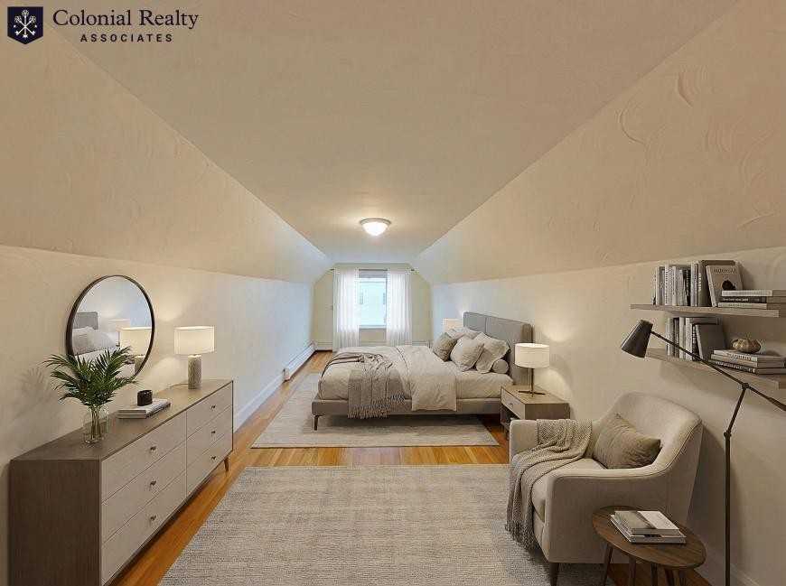 174 Cushing St - Photo 7 of 10