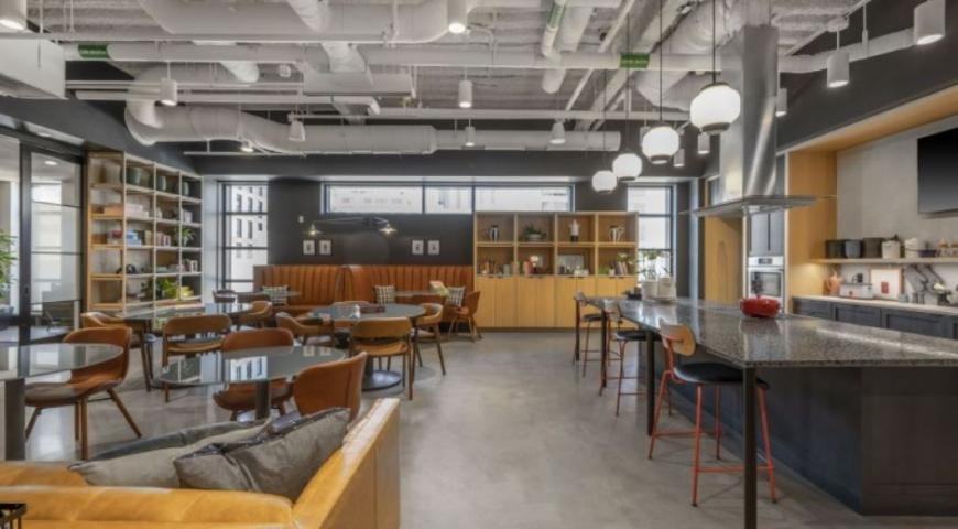 217 Albany St - Photo 6 of 10