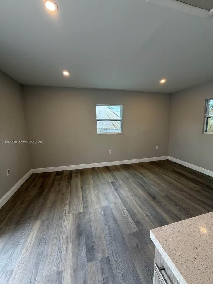 1246 Ne 110th Ter #0 - Photo 5 of 9