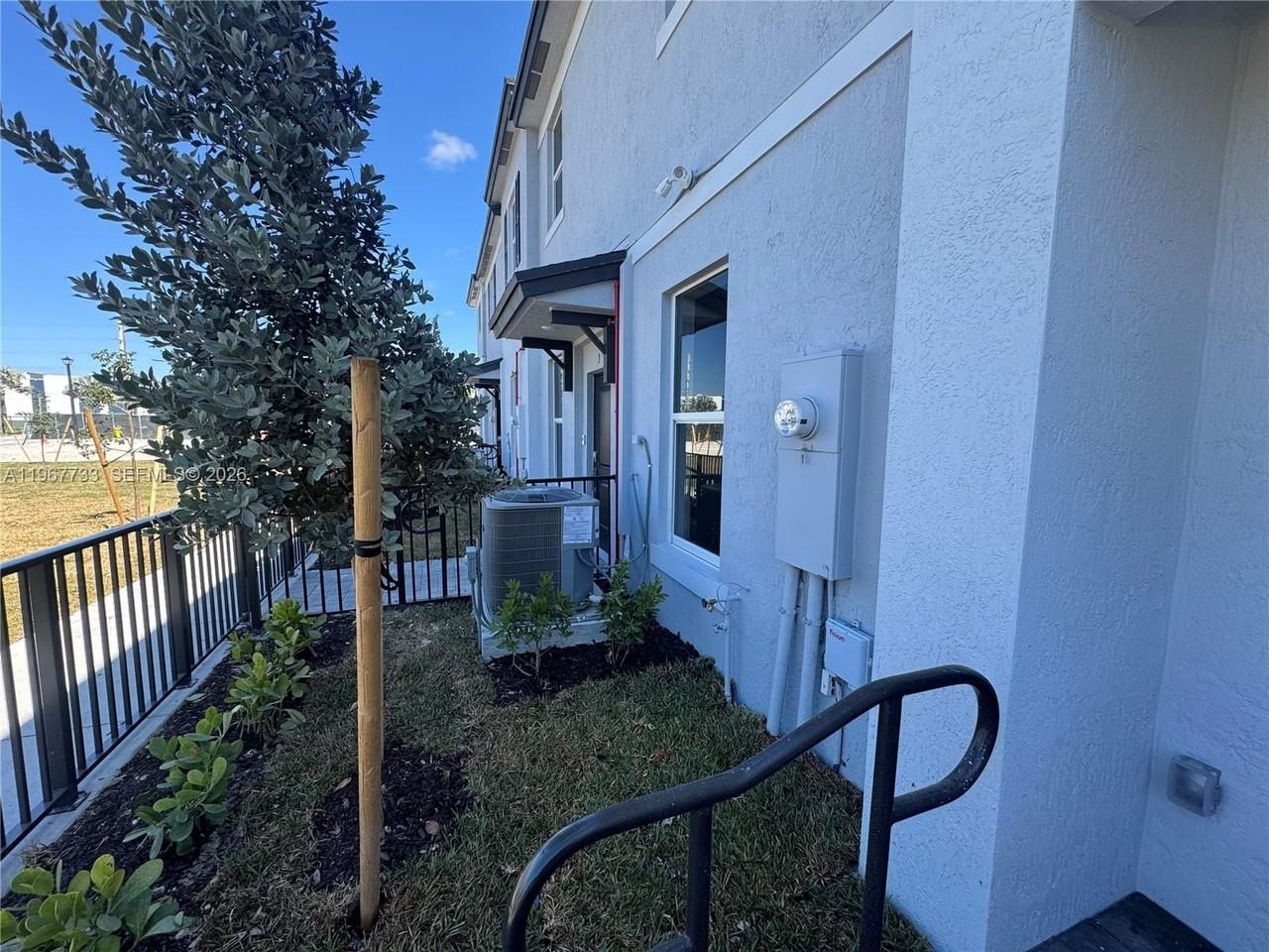 12420 Sw 248th St #7 - Photo 4 of 28