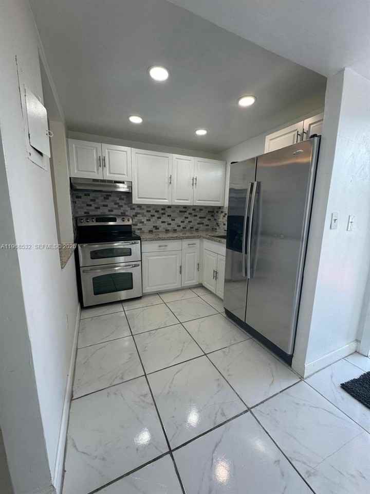 8135 Sunrise Lakes Blvd #205 - Photo 4 of 12