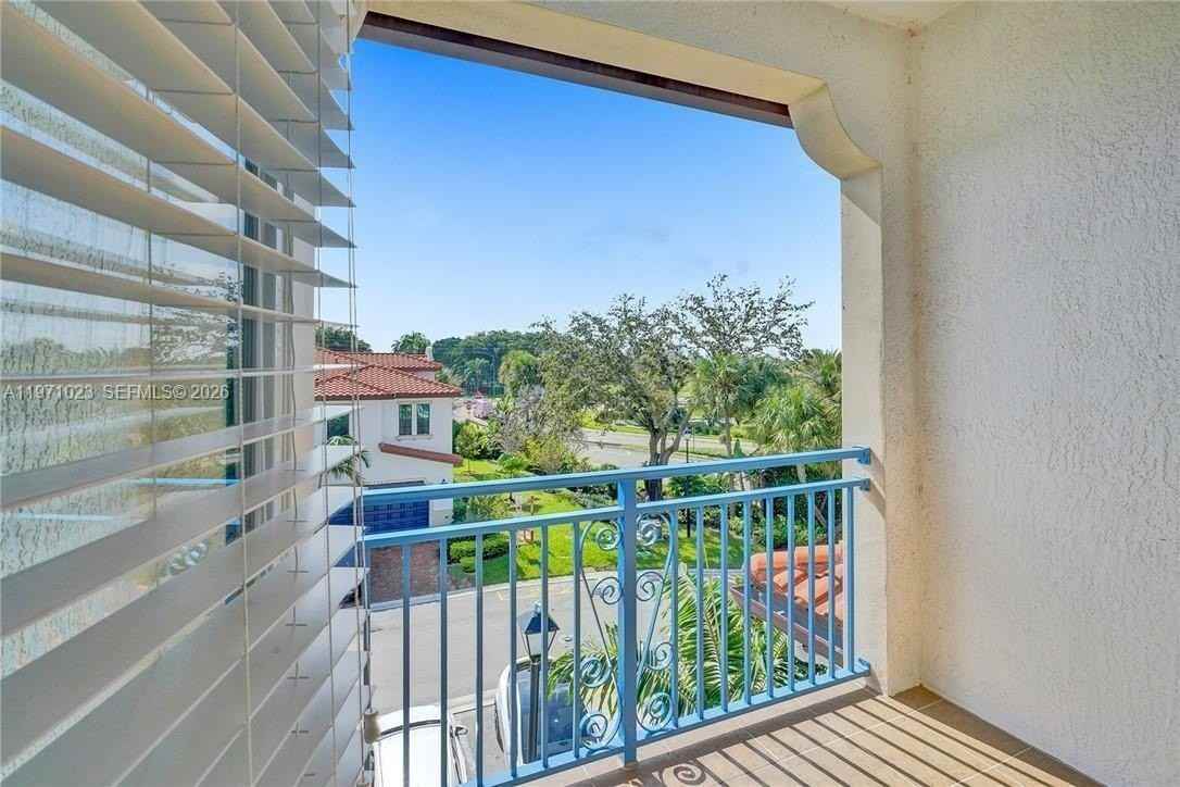 11351 Sw 15th St #11351 - Photo 5 of 33