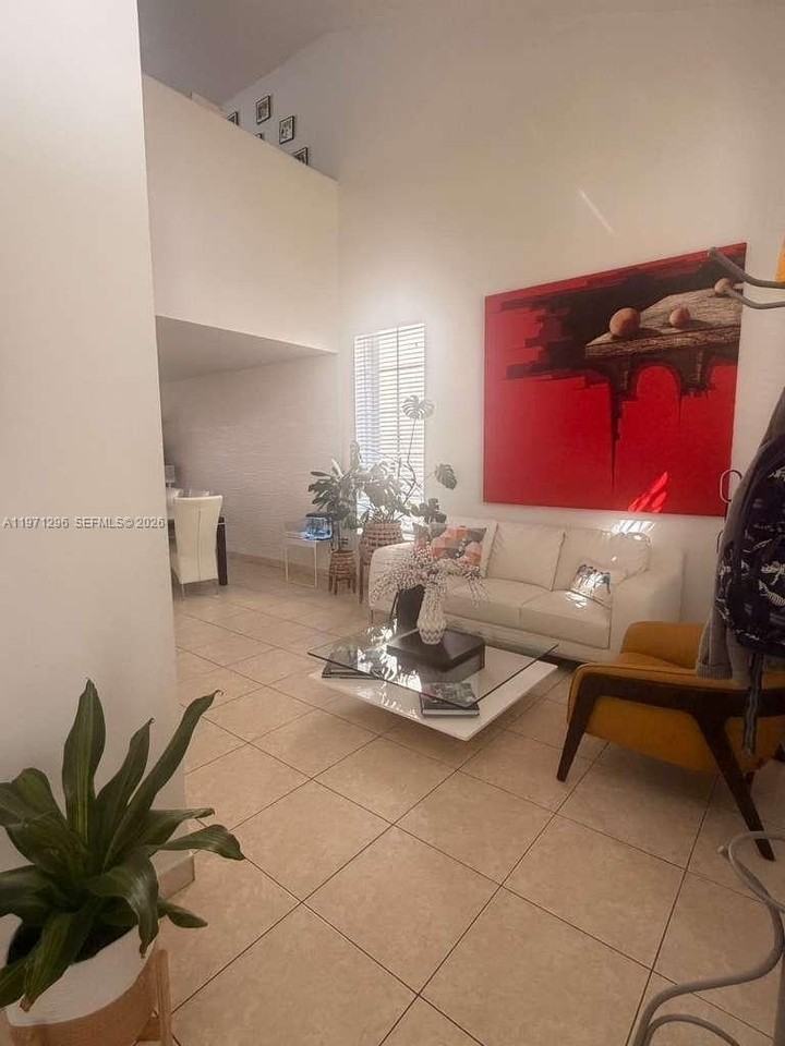 10863 Nw 53rd Ln - Photo 6 of 24