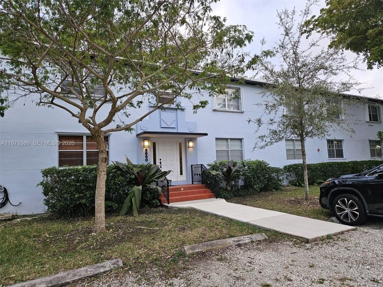 5660 Sw 78th St #6A - Photo 2 of 29