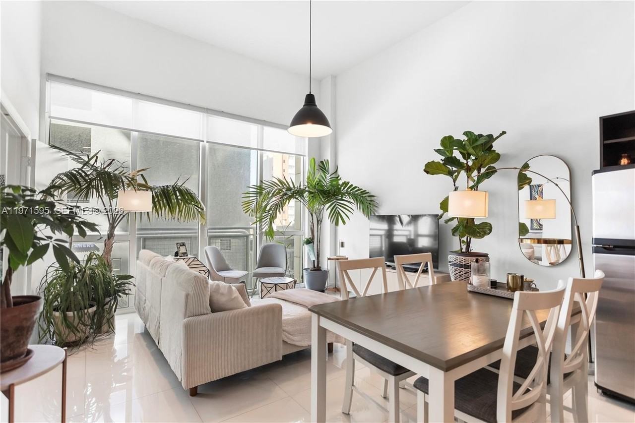 244 Biscayne Blvd #252 - Photo 5 of 18