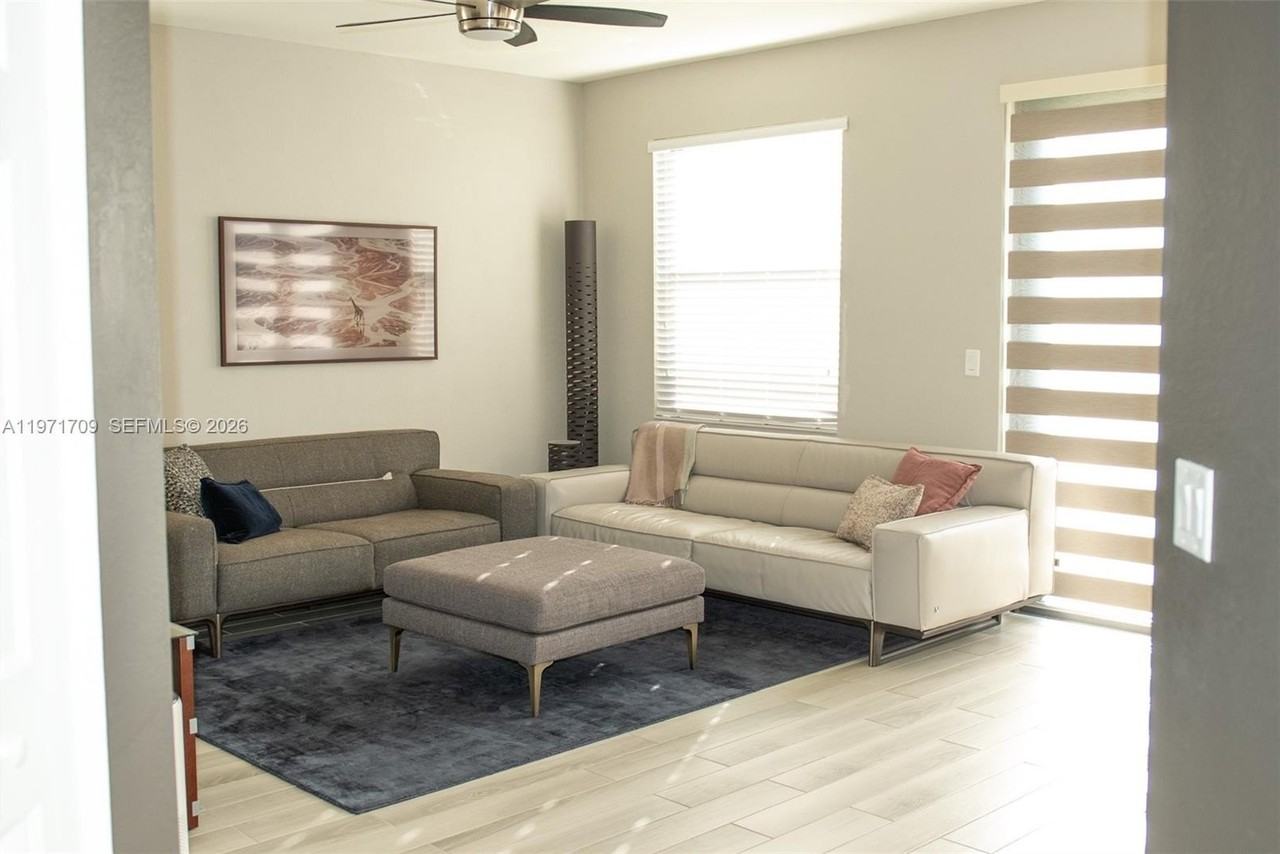 25216 Sw 118th Ave - Photo 7 of 17