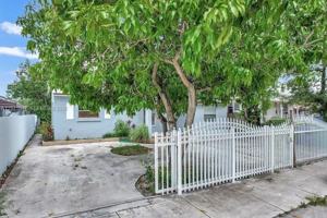 featured image of 3010 Nw 95th Ter #B