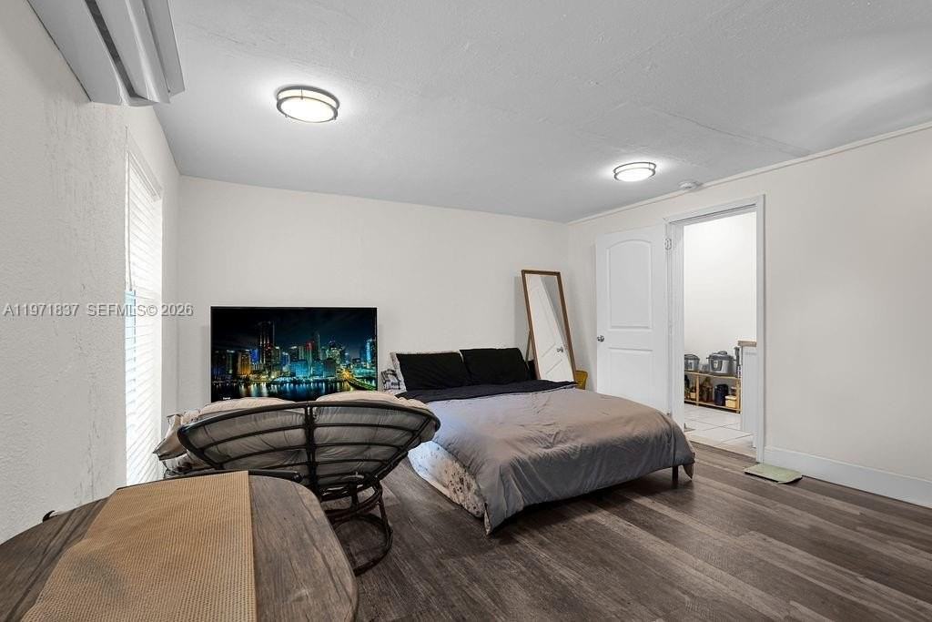 3010 Nw 95th Ter #B - Photo 3 of 6