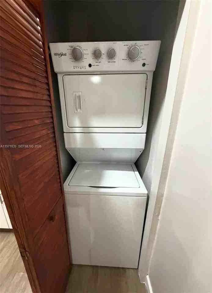 12040 Sw 119th Pl - Photo 3 of 5