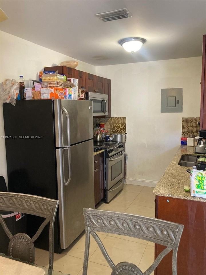 4729 Nw 4th Ave #4729 - Photo 4 of 16