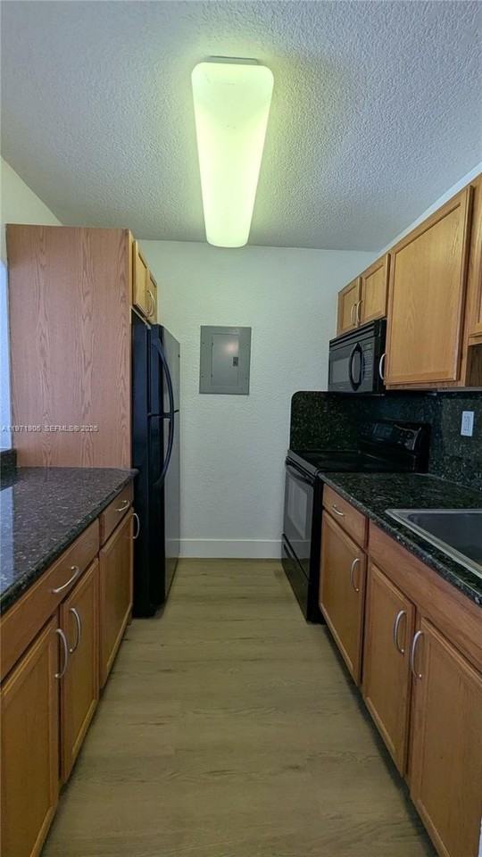 445 Sw 11th St #408 - Photo 6 of 29