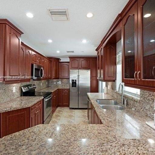 230 Sw 30th Ave #230 - Photo 3 of 22