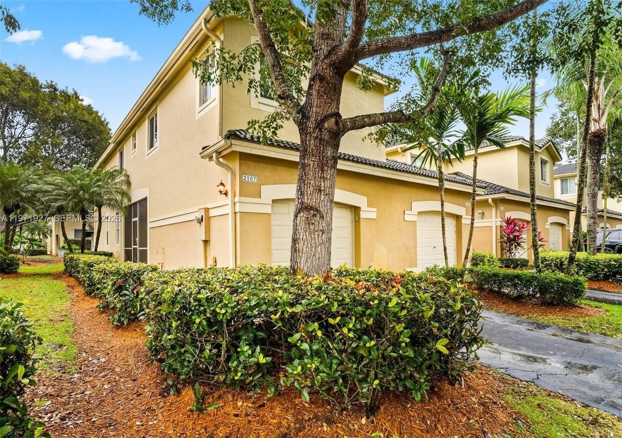 2167 Hacienda Ter #2167 - Photo 3 of 31