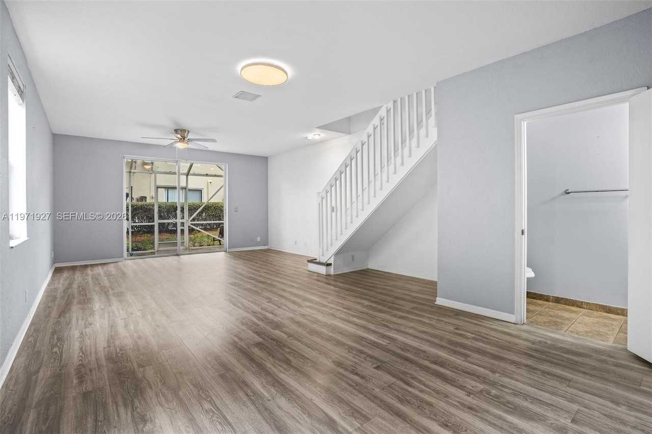 2167 Hacienda Ter #2167 - Photo 4 of 31