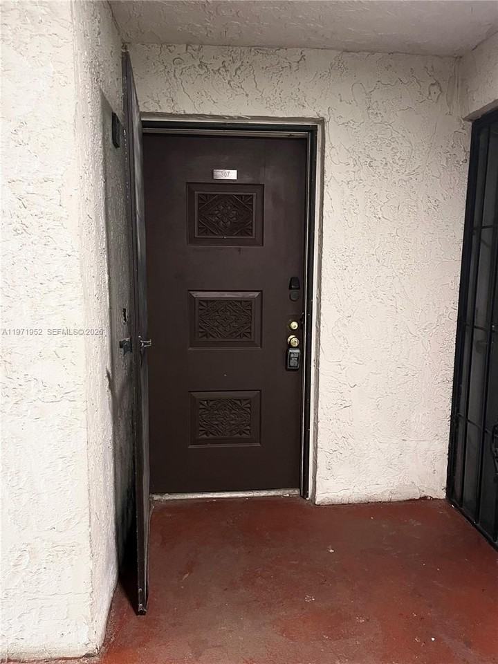 4575 S Texas Ave #307 - Photo 2 of 40