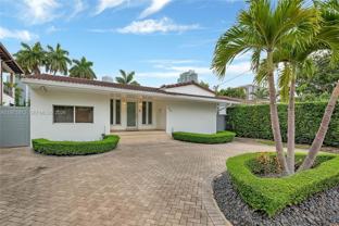 35 Sw 20th Rd - Photo 1 of 1