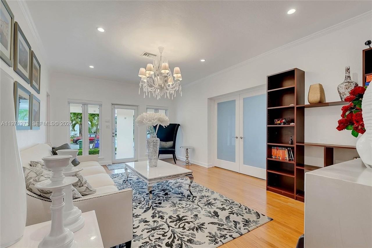 35 Sw 20th Rd - Photo 4 of 50