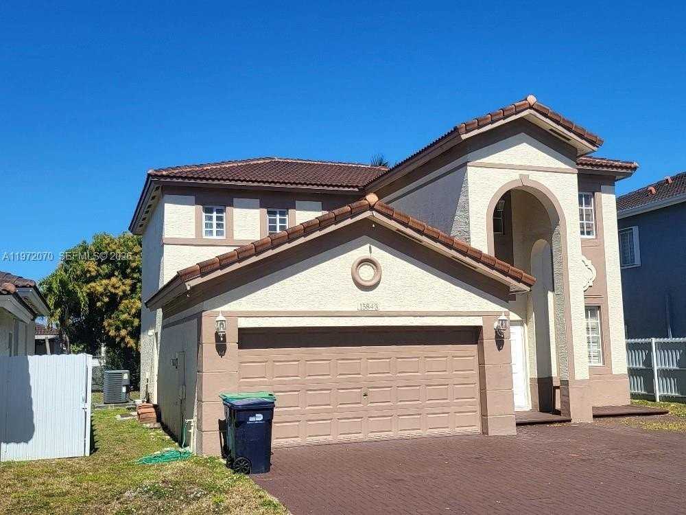 15843 Sw 139th St - Photo 2 of 39