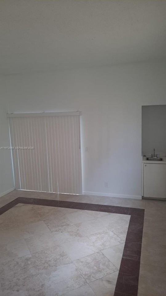 2544 Riverside Dr #215 - Photo 6 of 12