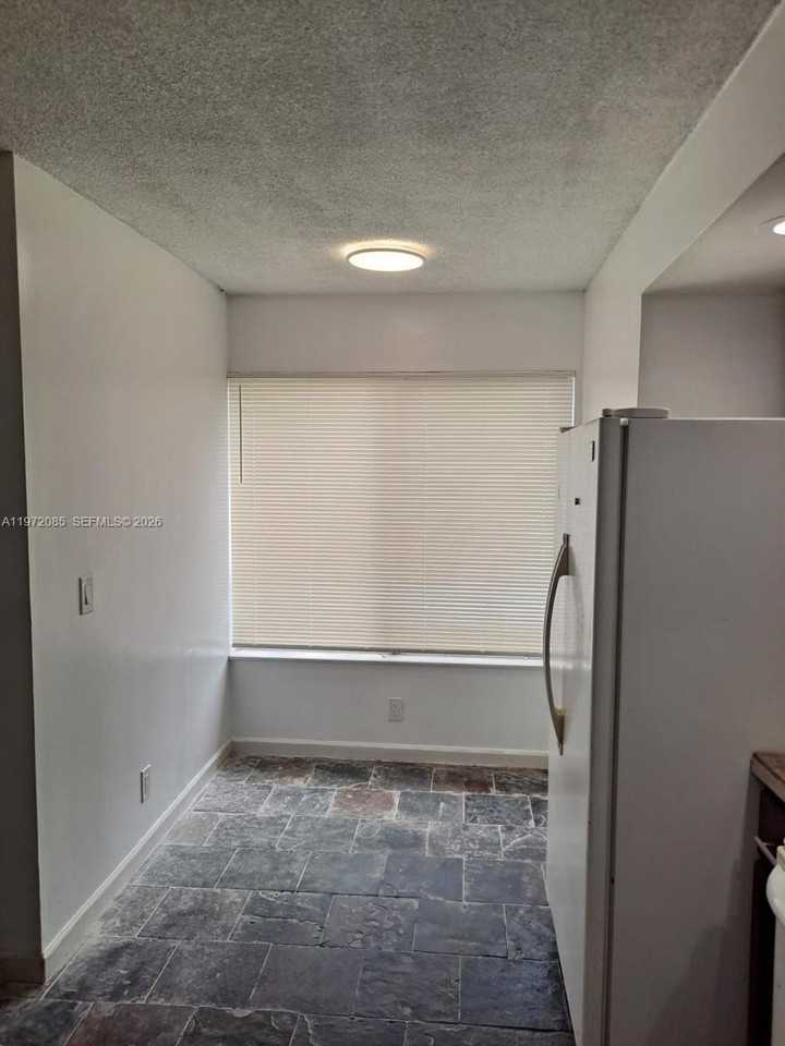 2544 Riverside Dr #215 - Photo 7 of 12