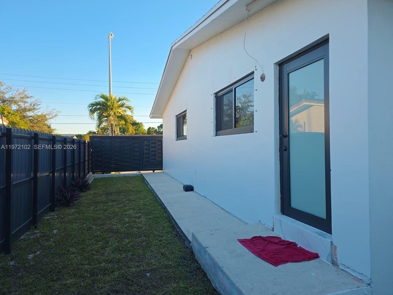 891 W 53rd St #1 - Photo 2 of 17