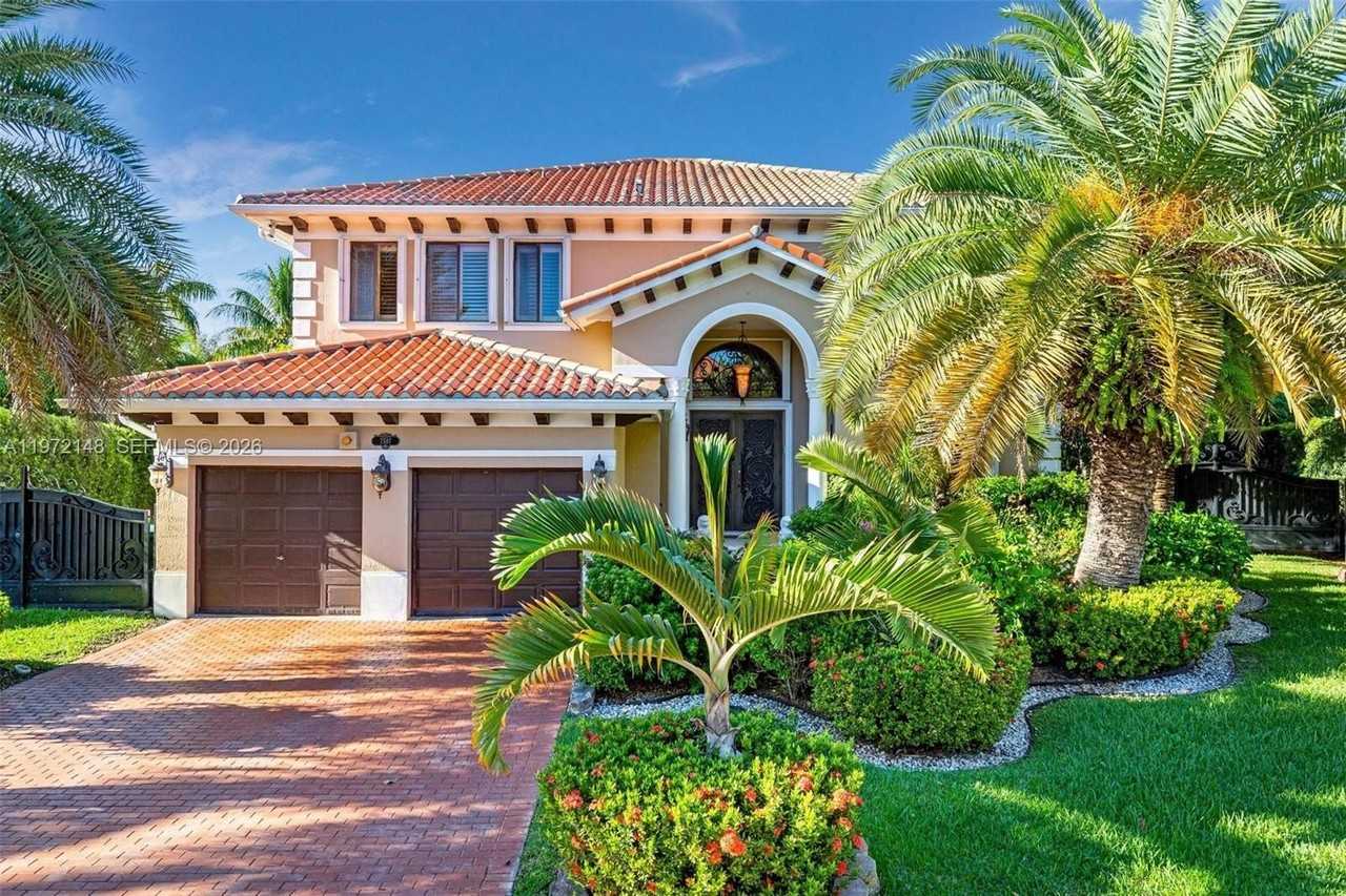 7587 Sw 189th St - Photo 2 of 50