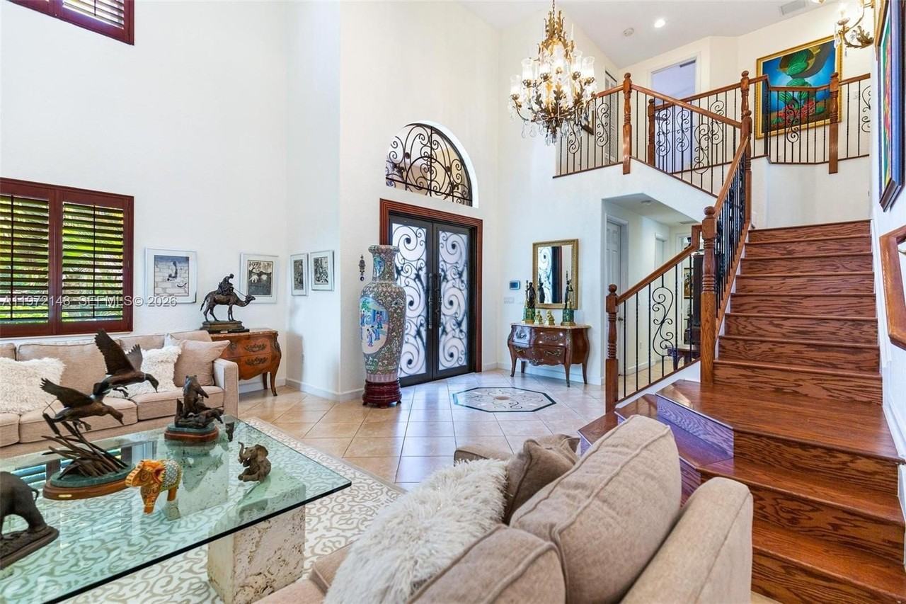 7587 Sw 189th St - Photo 3 of 50