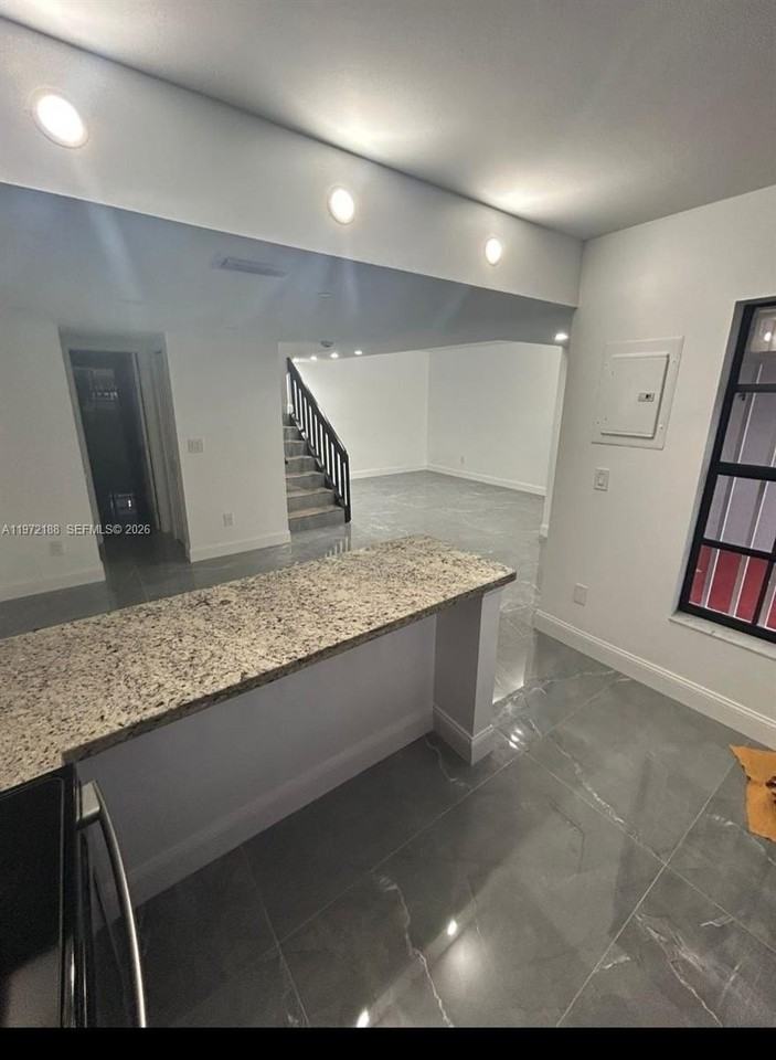 6211 Sw 138th Ct #M - Photo 5 of 15