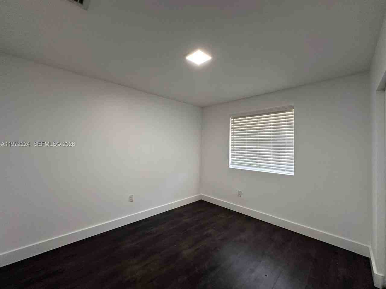 1209 Ne 136th Ter #1209 - Photo 7 of 15