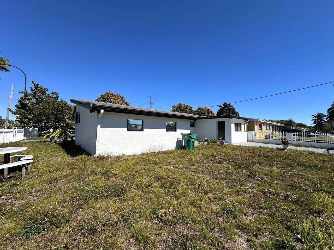 1631 Nw 175th St - Photo 3 of 25