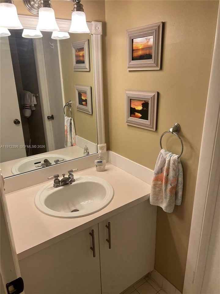 980 Constitution Dr #980J - Photo 7 of 9