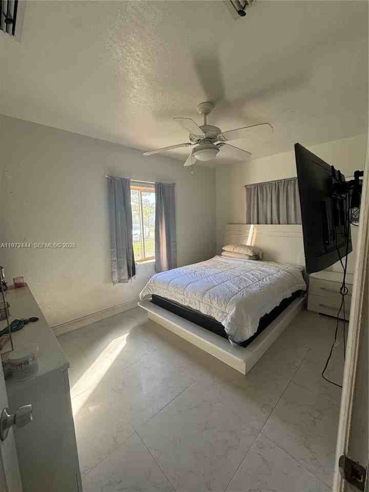 14760 Tyler St - Photo 6 of 9