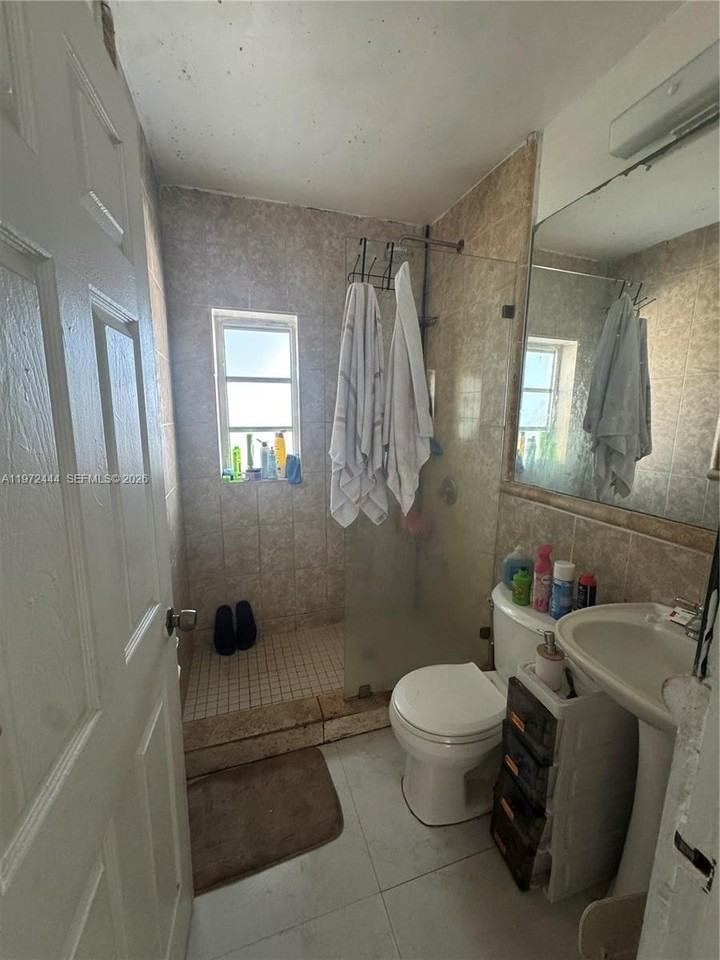 14760 Tyler St - Photo 7 of 9