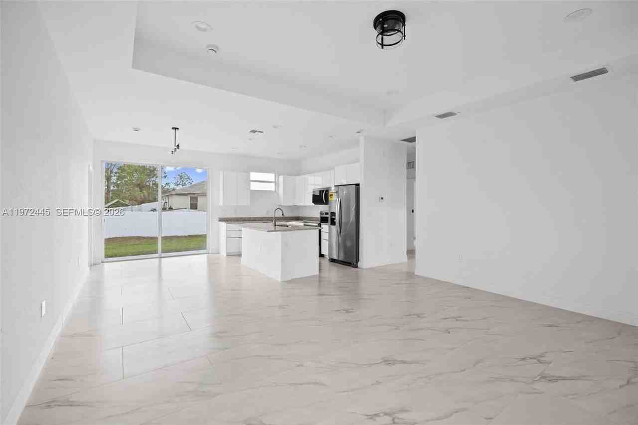 1923 Sunniland Blvd #0 - Photo 5 of 29