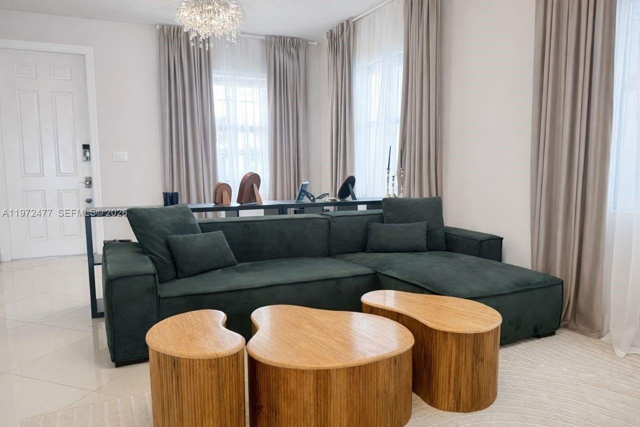 829 Ne 191st St - Photo 2 of 7