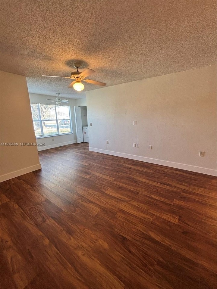 12870 Vista Isles Dr #515 - Photo 5 of 5