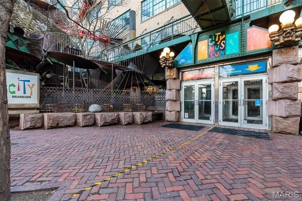 701 N 15th St #503W - Photo 4 of 4