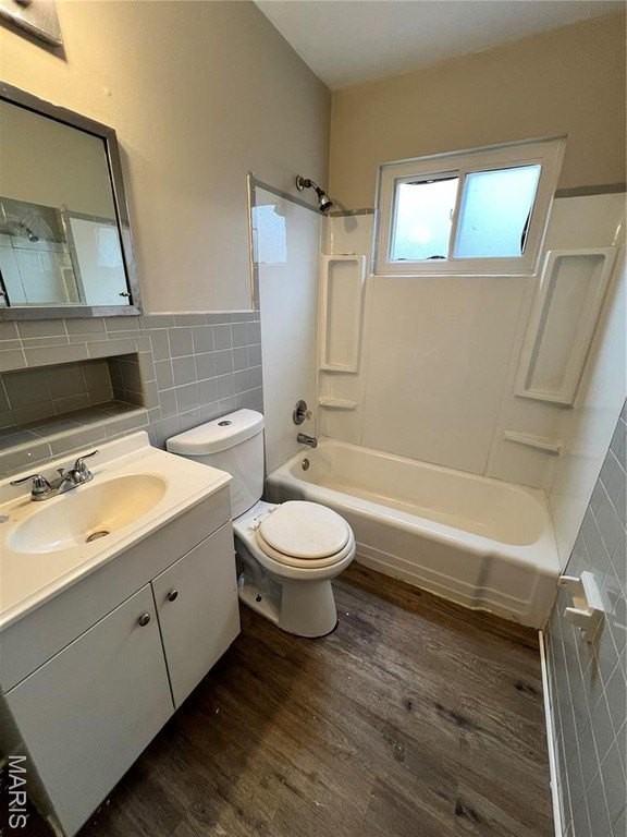 11909 Homestead Ave - Photo 3 of 16