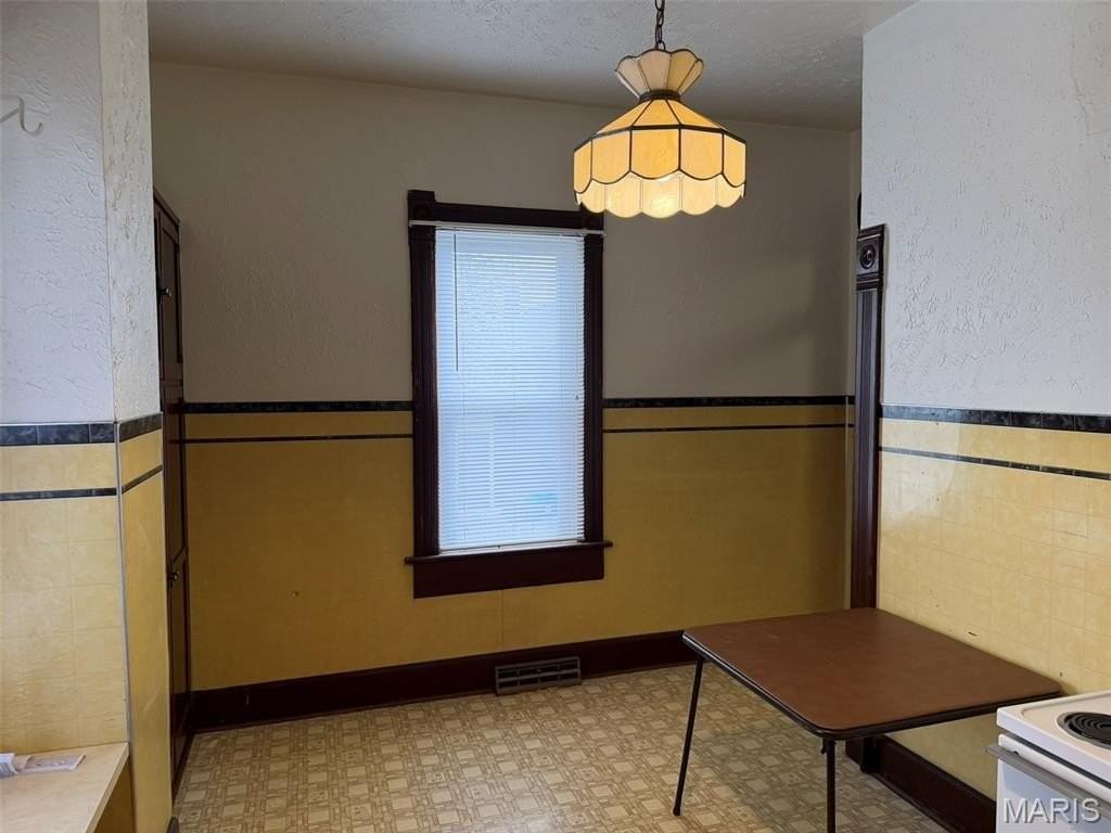 807 Maupin Ave #B - Photo 7 of 11