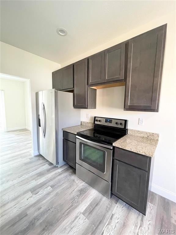 720 Titan Dr - Photo 5 of 25