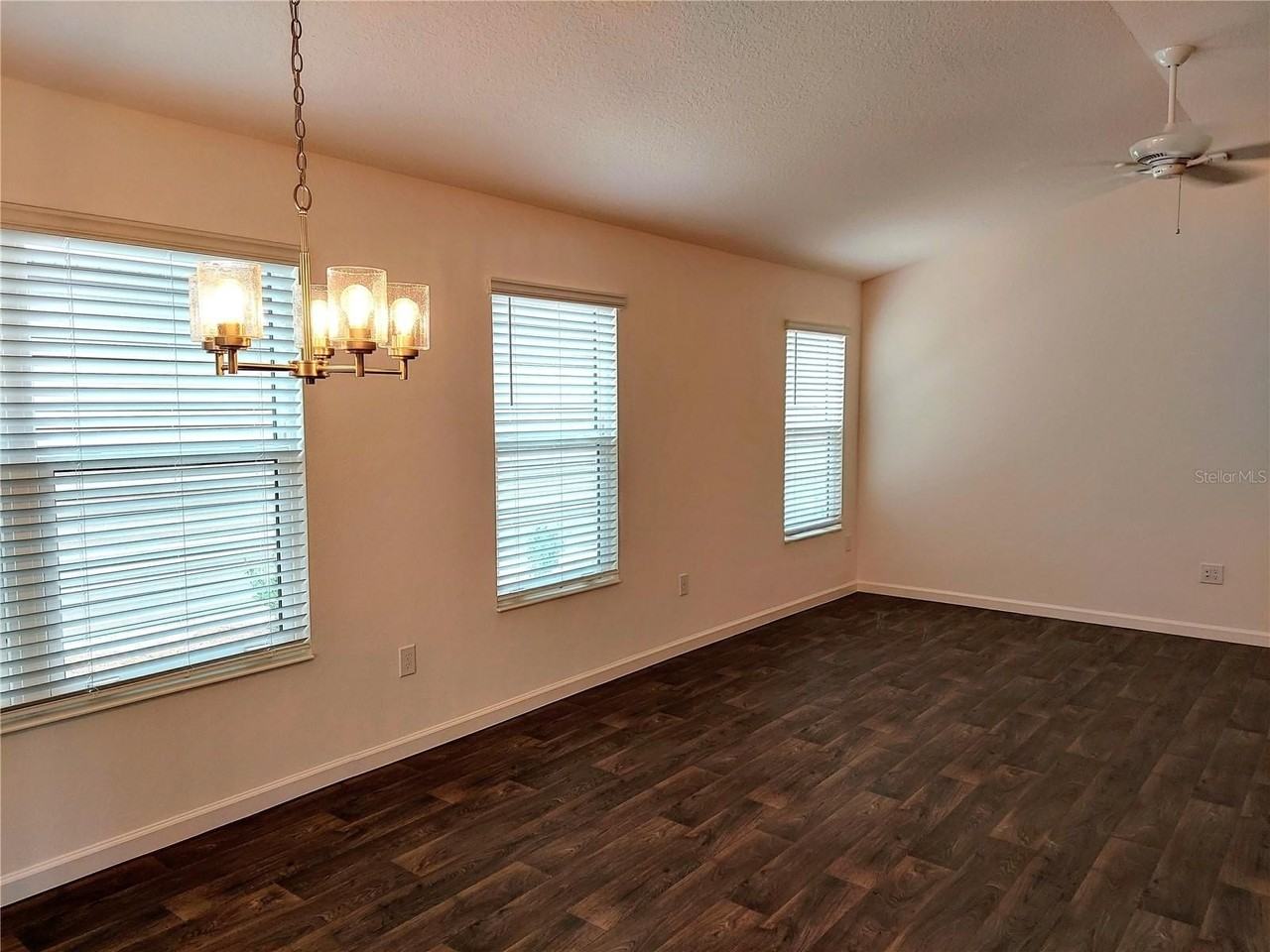 3263 Sherfinski Ave - Photo 6 of 26