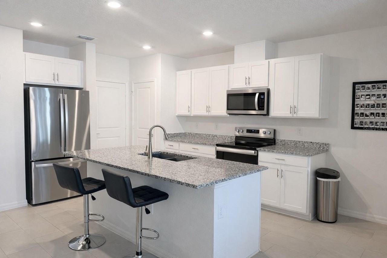 1536 Mirabella Cir #1536 - Photo 2 of 18