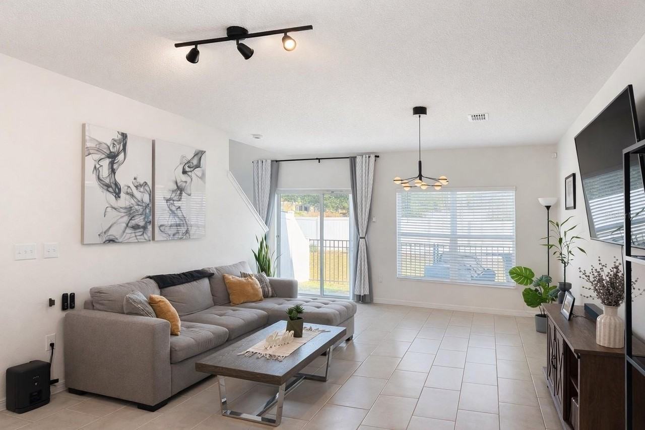 1536 Mirabella Cir #1536 - Photo 3 of 18